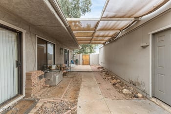 8802 New World Dr, Glendale, AZ 85302
