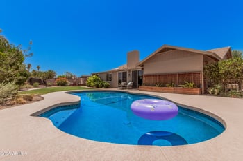 8803 105th Dr, Peoria, AZ 85345