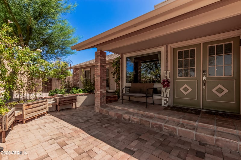 8803 105th Dr, Peoria, AZ 85345