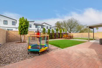 8806 9th St, Phoenix, AZ 85042