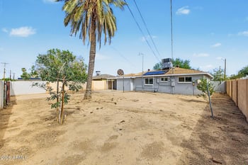 8806 N 28th Dr, Phoenix, AZ 85051