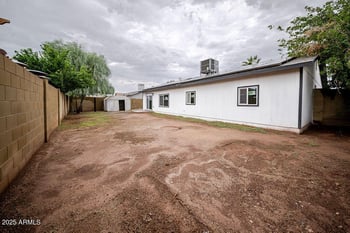 8807 Clarendon Ave, Phoenix, AZ 85037