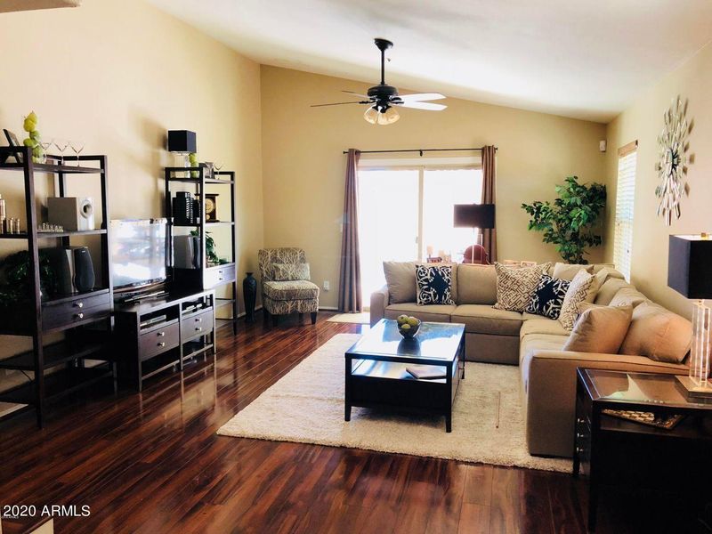 8807 E Dahlia Dr, Scottsdale, AZ 85260