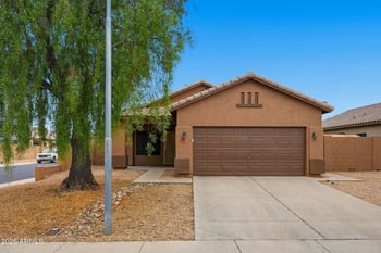 8807 Shaw Butte Dr, Peoria, AZ 85345