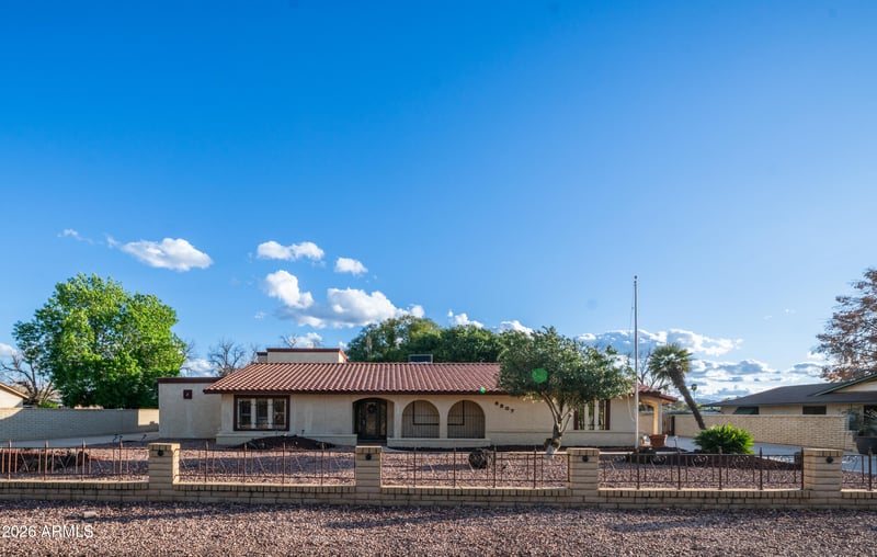 8807 W Christa Way, Tolleson, AZ 85353