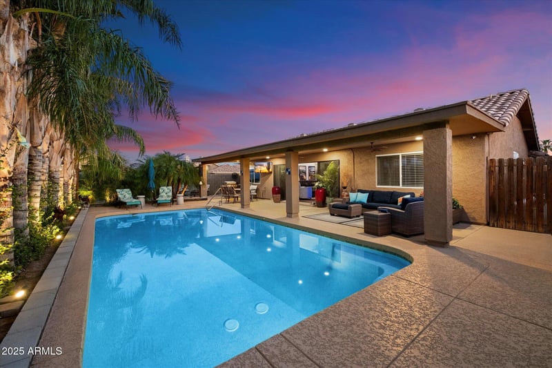 8808 Sandra Ter, Peoria, AZ 85382