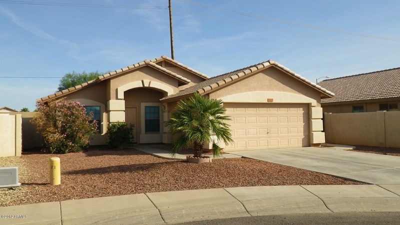 8809 N 67th Dr, Peoria, AZ 85345