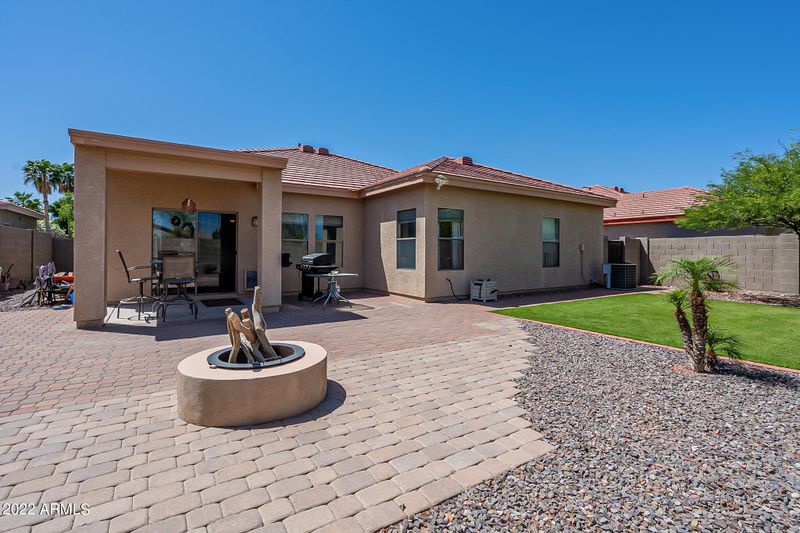 8809 S 13th Way, Phoenix, AZ 85042