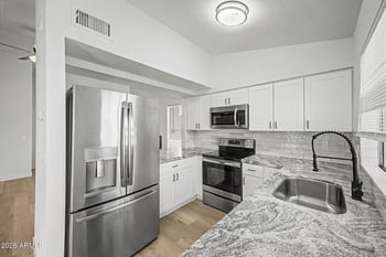 8809 Athens St, Peoria, AZ 85382