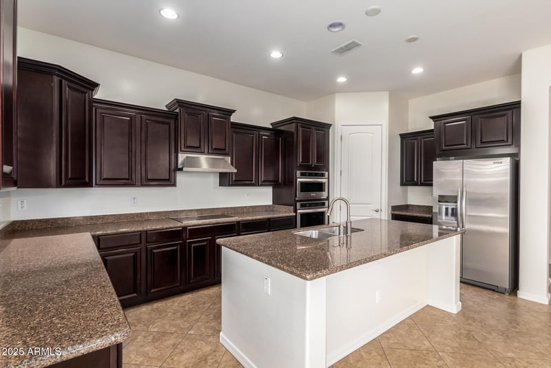 881 E Boston St, Gilbert, AZ 85295