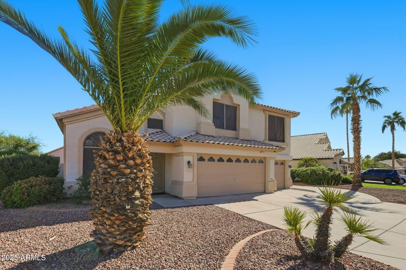 881 Pineview Dr, Chandler, AZ 85226