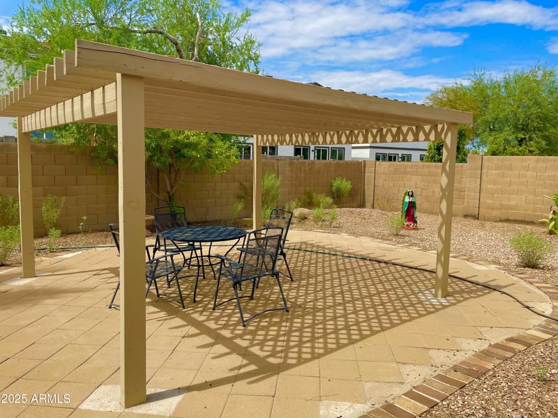8810 9th St, Phoenix, AZ 85042