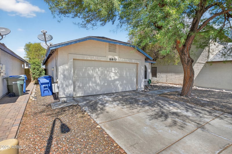 8810 Vale Dr, Phoenix, AZ 85037