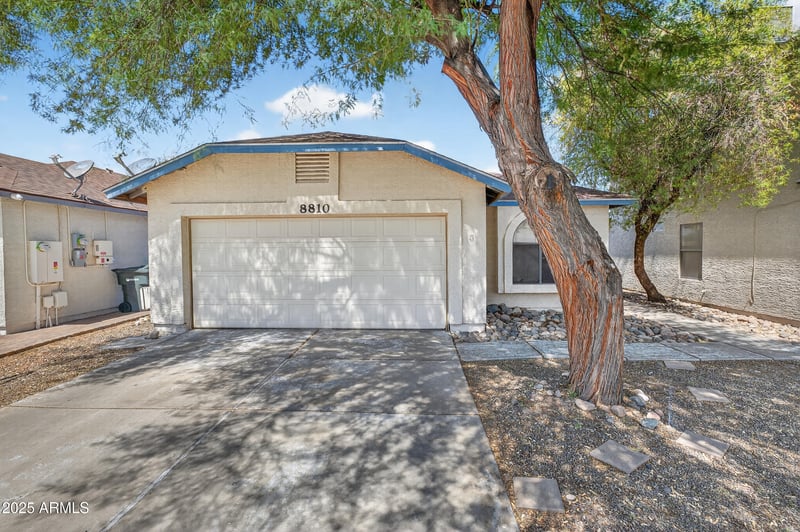 8810 Vale Dr, Phoenix, AZ 85037