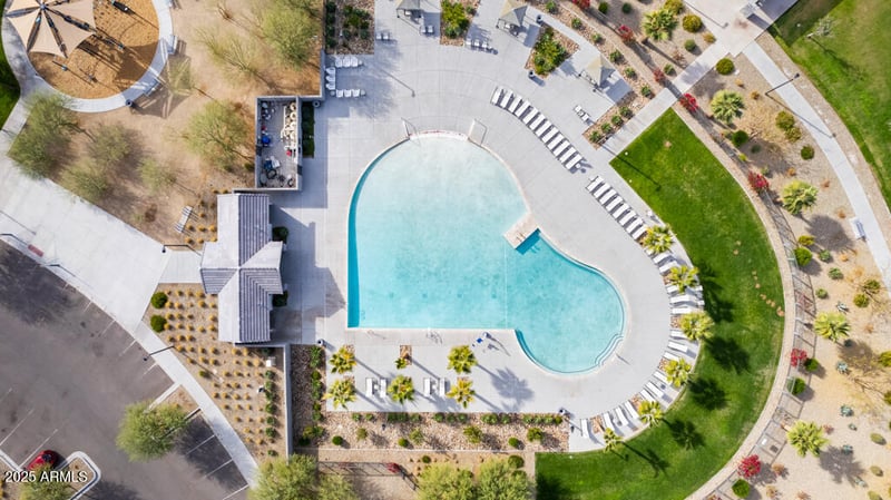 8811 Denton Ln, Glendale, AZ 85305