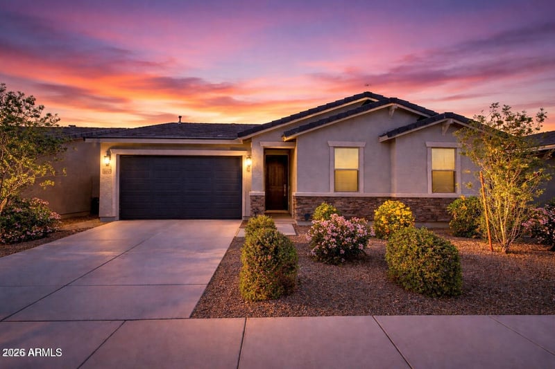 8812 W Agora Ln, Tolleson, AZ 85353