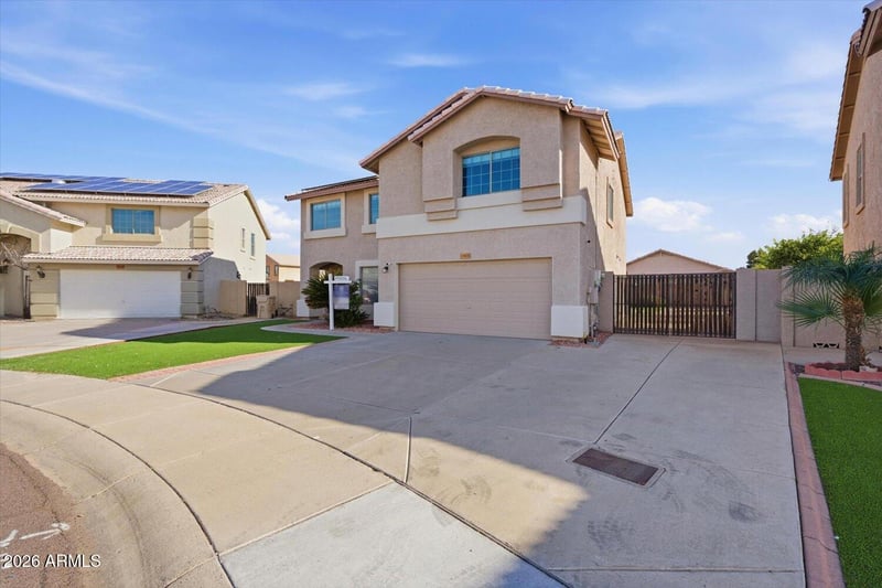8813 68th Dr, Peoria, AZ 85345