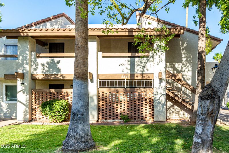 8813 N 8th St #204, Phoenix, AZ 85020