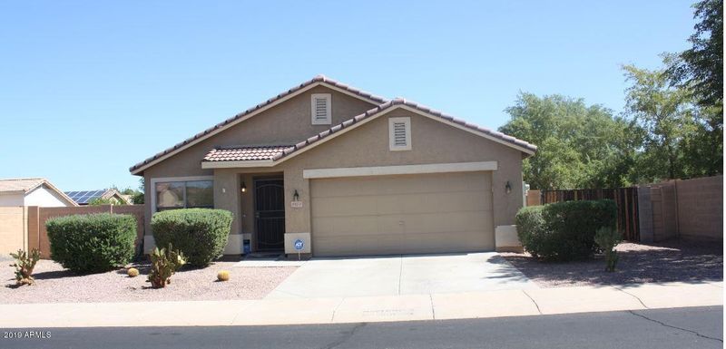 8813 S 10th St, Phoenix, AZ 85042