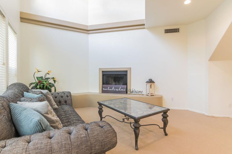 8813 S 51st St #1, Phoenix, AZ 85044