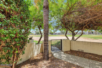 8813 51st St #2, Phoenix, AZ 85044