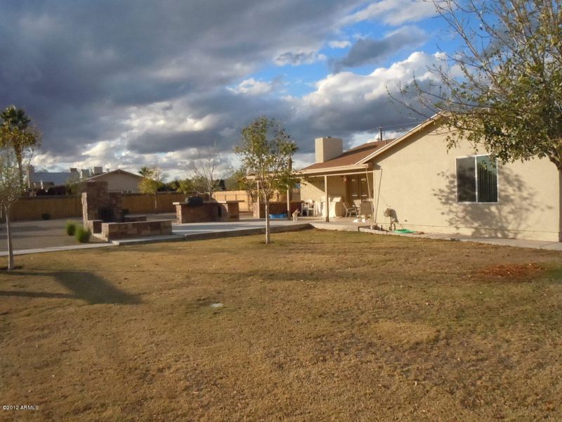 8813 W Patrick Ln, Peoria, AZ 85383