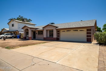 8813 Turney Ave, Phoenix, AZ 85037