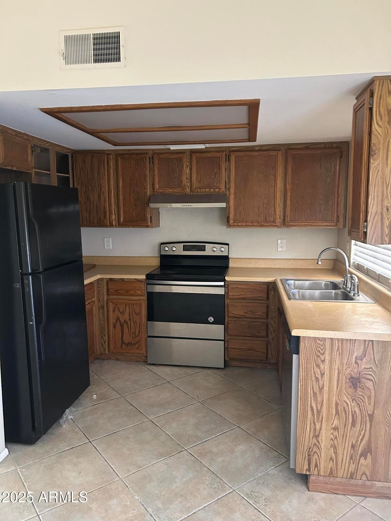 8814 Coolidge St, Phoenix, AZ 85037