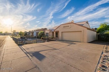 8814 Coolidge St, Phoenix, AZ 85037