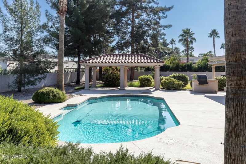 8815 Invergordon Rd, Paradise Valley, AZ 85253