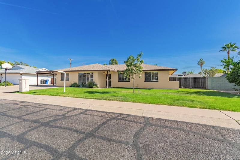 8817 17th Dr, Phoenix, AZ 85021