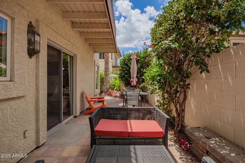 8817 51st St #1, Phoenix, AZ 85044