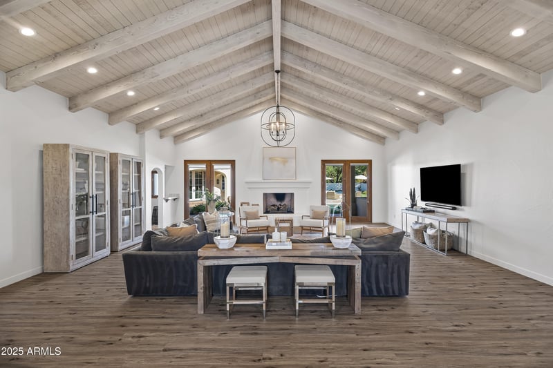 8817 58th Pl, Paradise Valley, AZ 85253