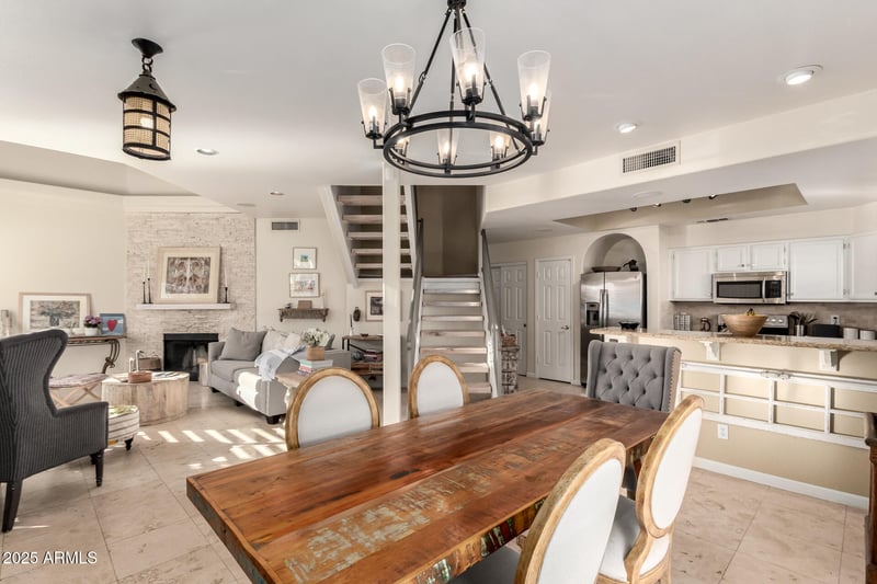 8818 51st St #1, Phoenix, AZ 85044