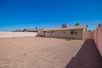 8818 Pinchot Ave, Phoenix, AZ 85037