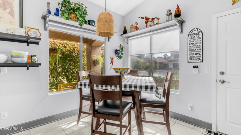 882 Baylor Ln, Gilbert, AZ 85296