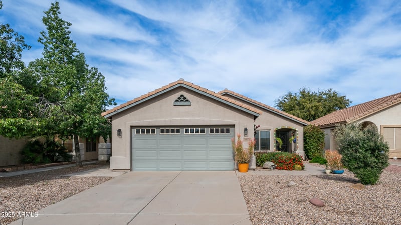 882 Baylor Ln, Gilbert, AZ 85296