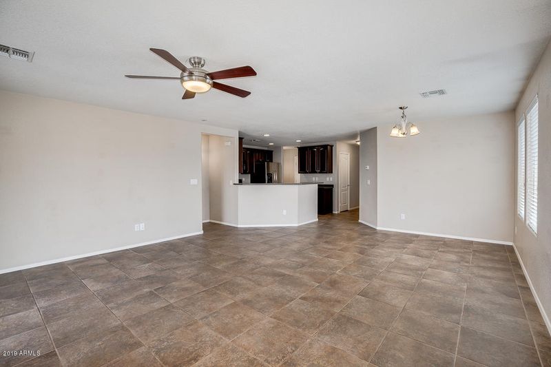 882 E Kelsi Ave, San Tan Valley, AZ 85140