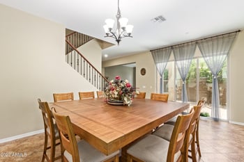 882 Parkview Dr, Gilbert, AZ 85295