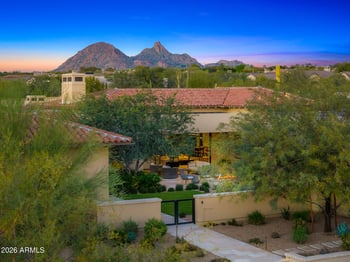 8820 Sands Dr, Scottsdale, AZ 85255