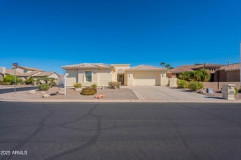8820 Sunridge Dr, Sun Lakes, AZ 85248