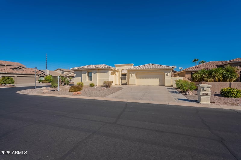 8820 Sunridge Dr, Sun Lakes, AZ 85248