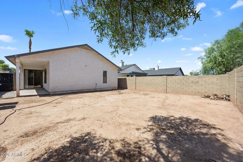 8820 W Amelia Ave, Phoenix, AZ 85037