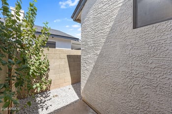 8820 Amelia Ave, Phoenix, AZ 85037