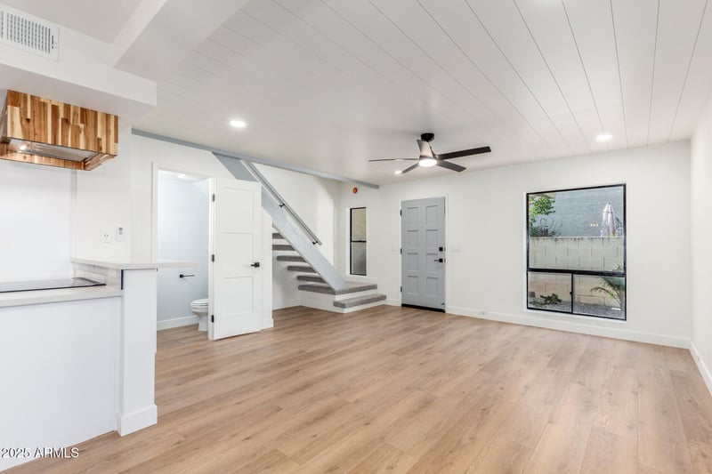8821 48th St #2, Phoenix, AZ 85044