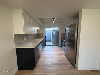 8821 N New World Dr, Glendale, AZ 85302