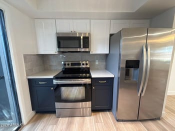 8821 N New World Dr, Glendale, AZ 85302