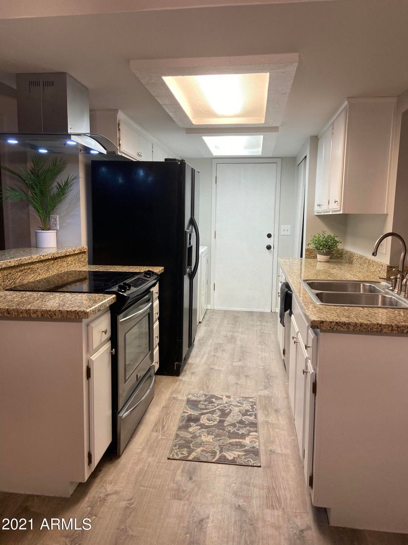 8821 S 48th St #3, Phoenix, AZ 85044