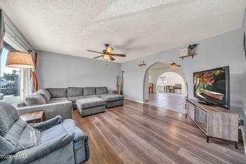 8822 Whitton Ave, Phoenix, AZ 85037