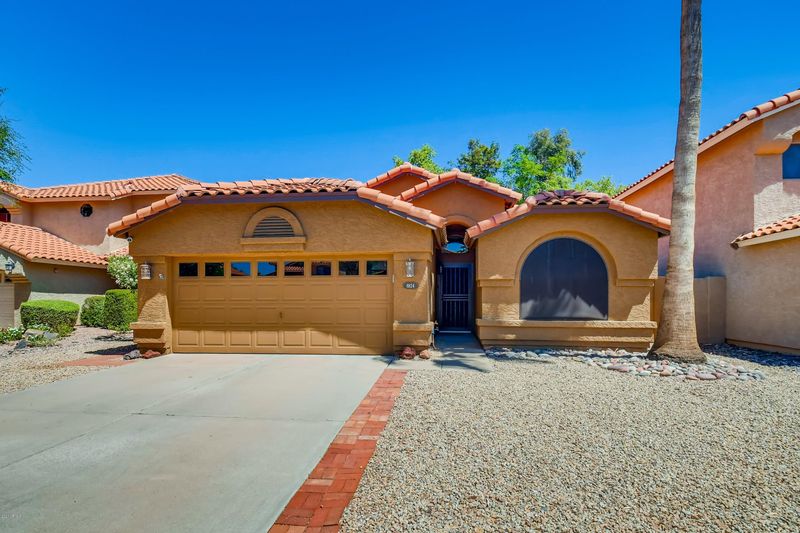 8824 E Charter Oak Dr, Scottsdale, AZ 85260